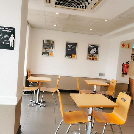 יוהנסבורג Ecomotel Grayston Previously Known As Sun1 Wynberg מראה חיצוני תמונה